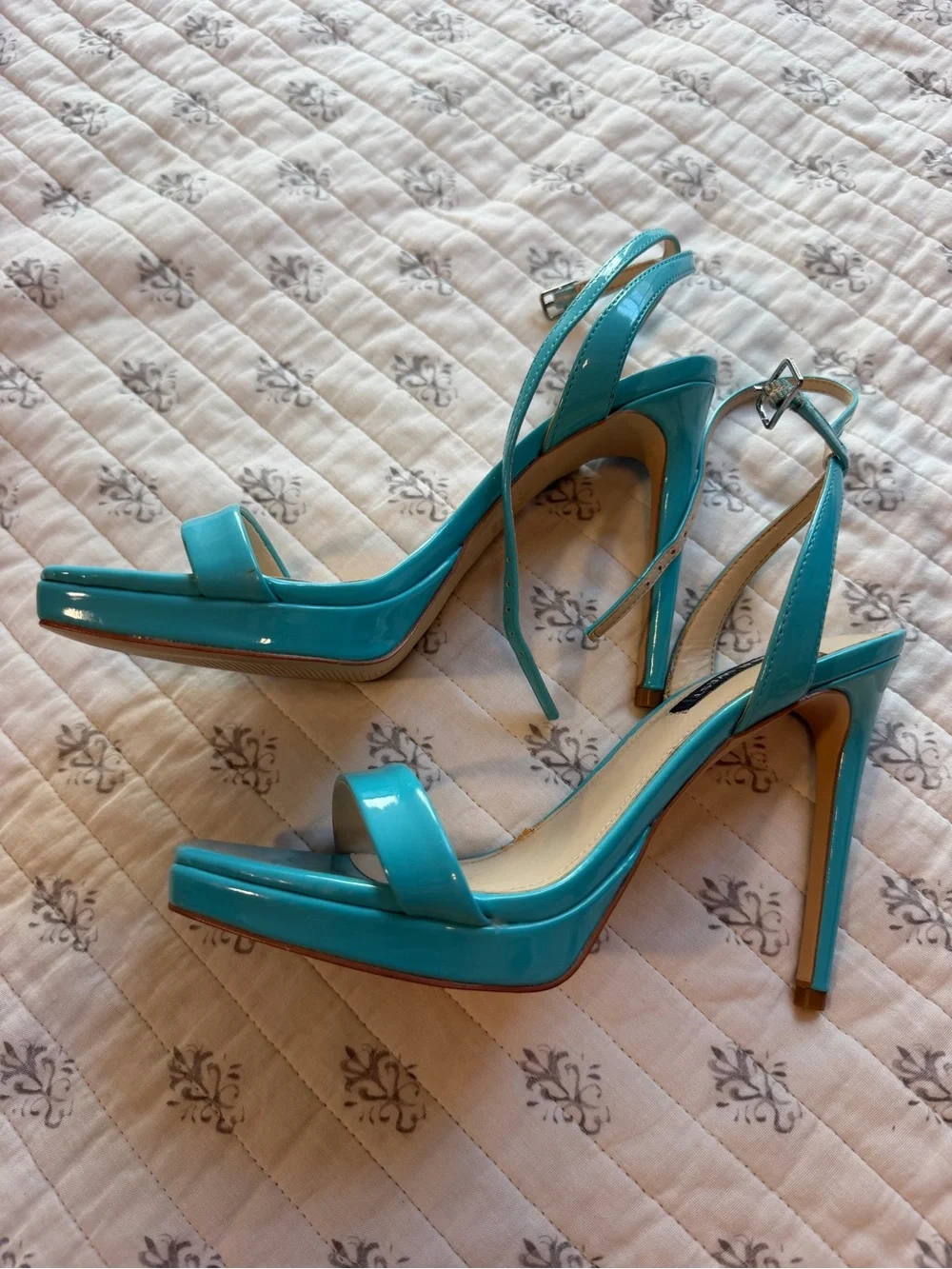 Nine West Sadie3 Turquoise Blue Patent Platform Heels Size 7 Strappy Sandals